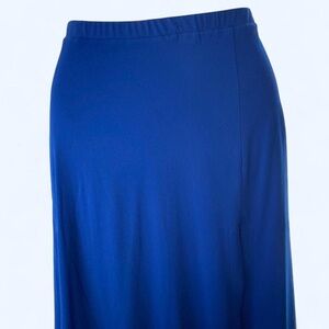 Blue long skirt w elastic waistband  inside skirt w sheer bottom Lisa Rinna M